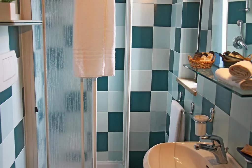 Hotel Villa Toscana Lido di Camaiore Italy