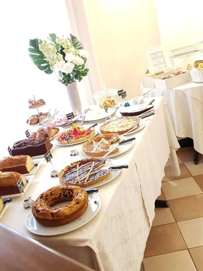 Hotel Villa Toscana Lido di Camaiore 3*,